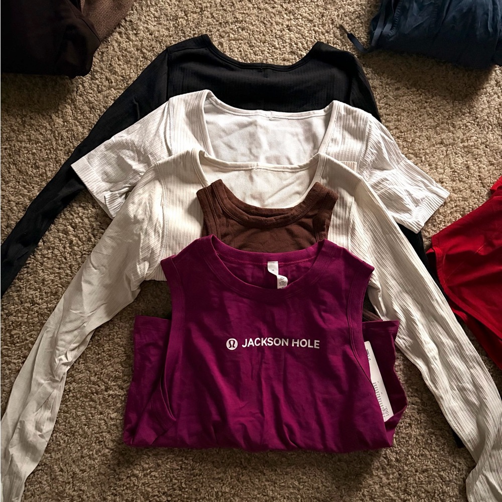 lululemon athletica top lot
